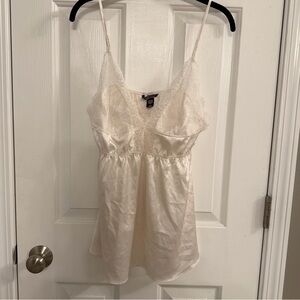 Victorias Secret white lace babydoll lingerie slip size large adjustable straps